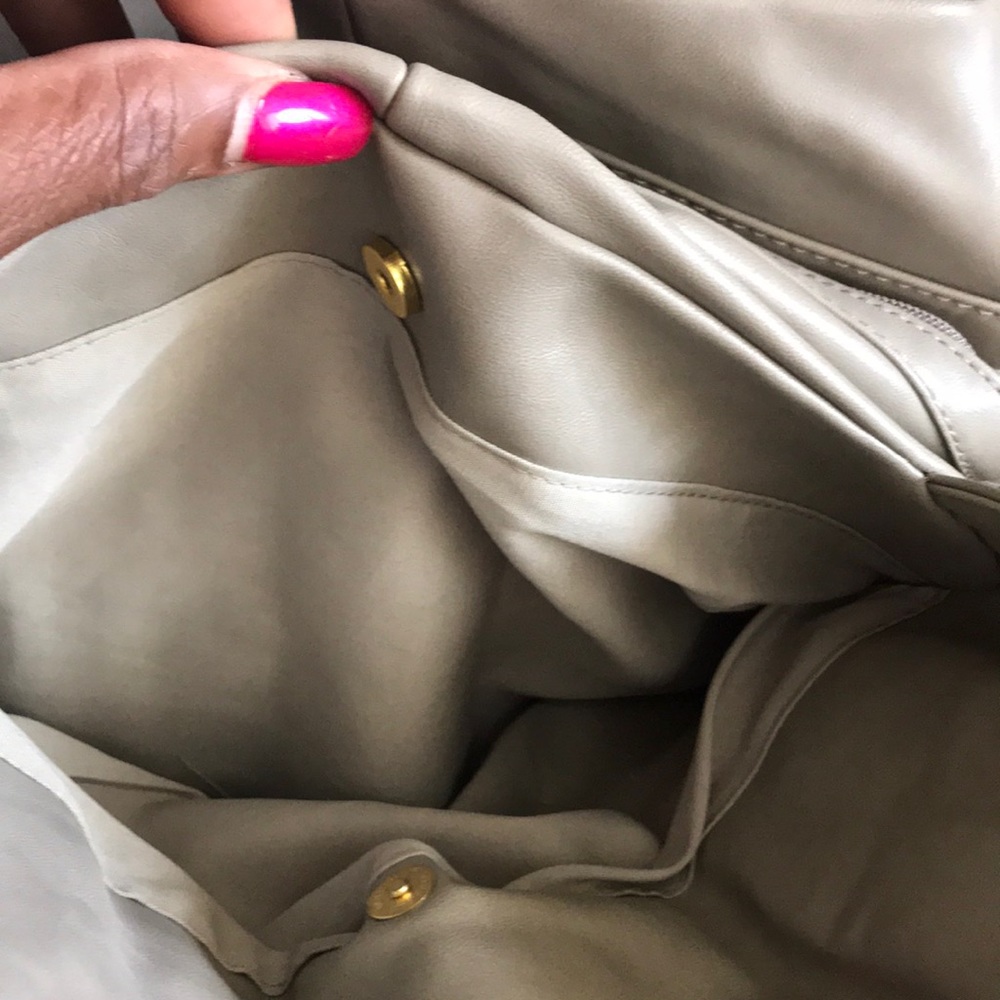 Purse - Picture 7 of 8